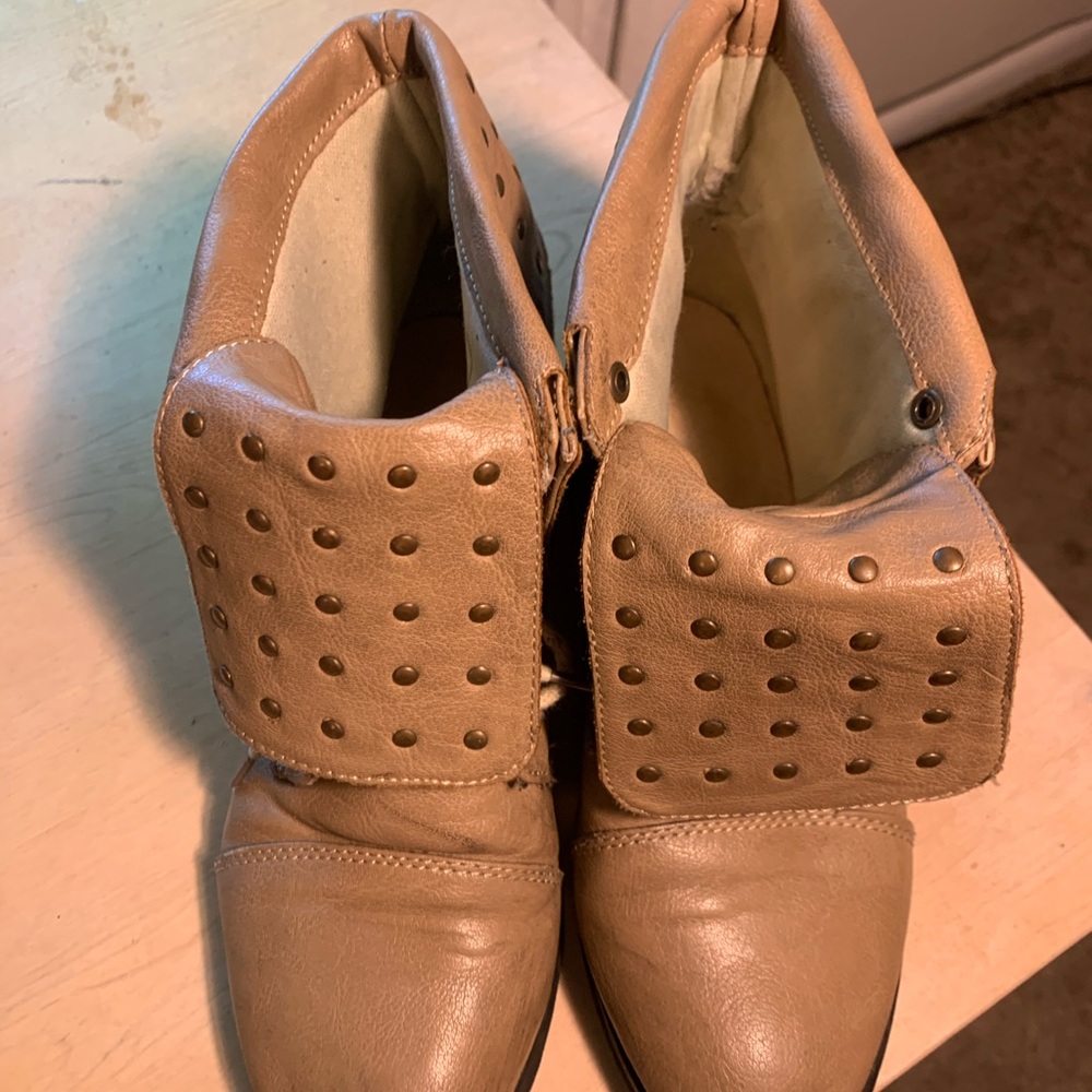 FRESH combat-style boots super comfy